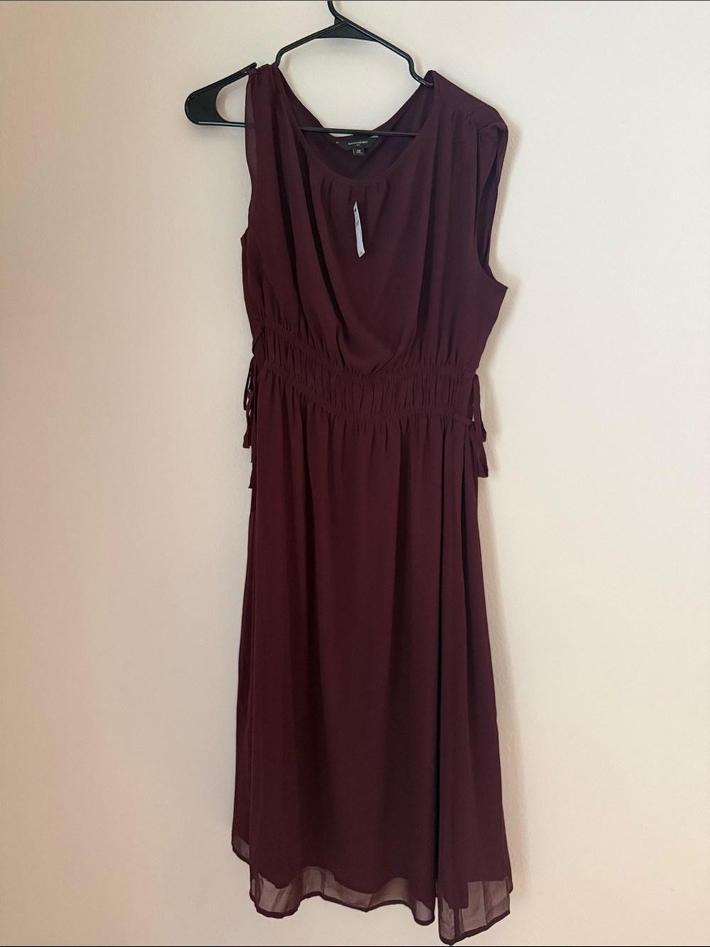 Banana Republic Sleeveless Burgundy Midi Dress with Smocked Waist